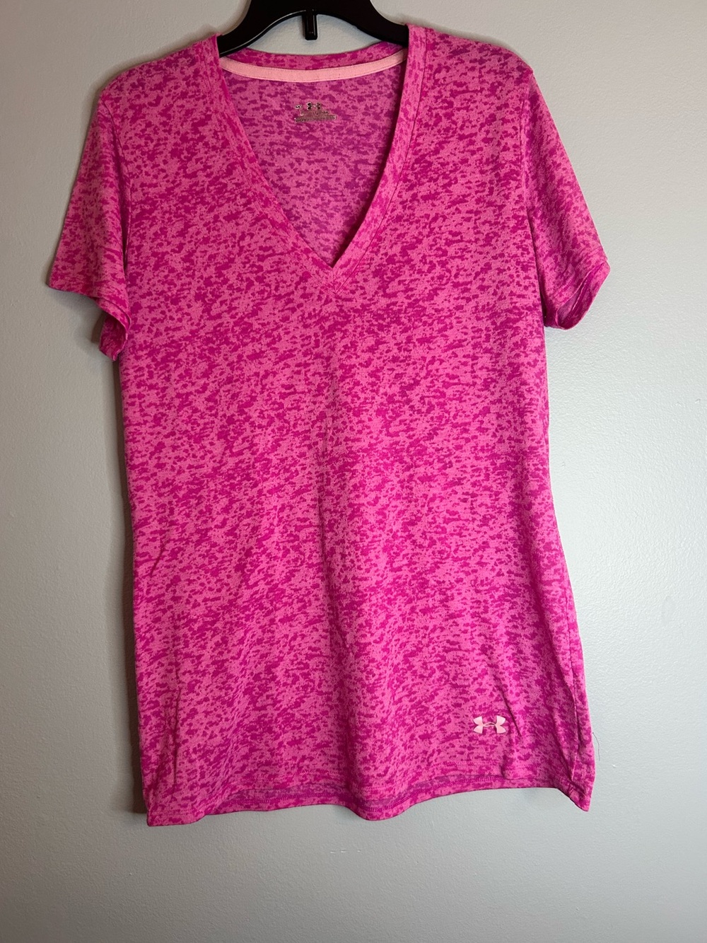 Under Armour Heathered Hot Pink V-Neck Performance Tee